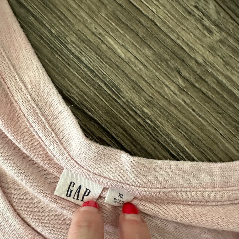 GAP Light Pink Relaxed Fit Short Sleeve Tee - Picture 3 of 3